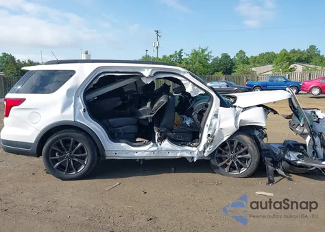 2018 Ford Explorer Xlt z USA, uszkodzony, nr VIN 1FM5K7D88JGC23657